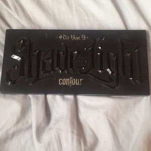 Kat Von D Refillable Contour Palette